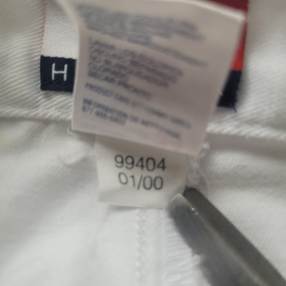 Vintage Tommy Hilfiger Shorts Size 34 White Golf Casual Chino Y2K Mens - Picture 4 of 9